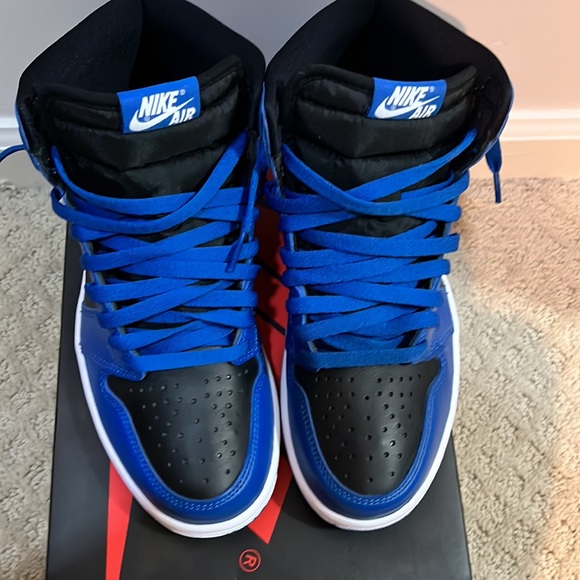 Jordan 1 High - Picture 2 of 5